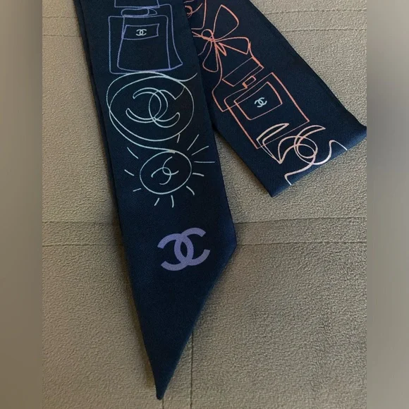 CHANEL Dark Blue Tie with Multicolor Logo Design - Picture 1 of 6